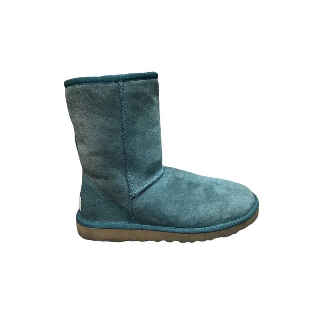 Ugg Green Classic Short Boots Size 6